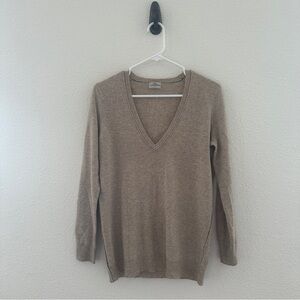 Wallace Cashmere Blend V-Neck Sweater - Rabbit Hair‎ Quiet Luxury - S